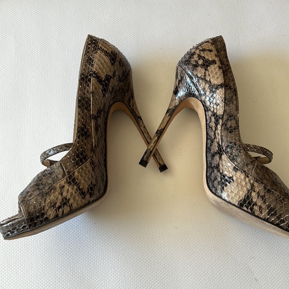 Jimmy Choo Shoes - Jimmy Choo London snakeskin stiletto high heels  37 Italy